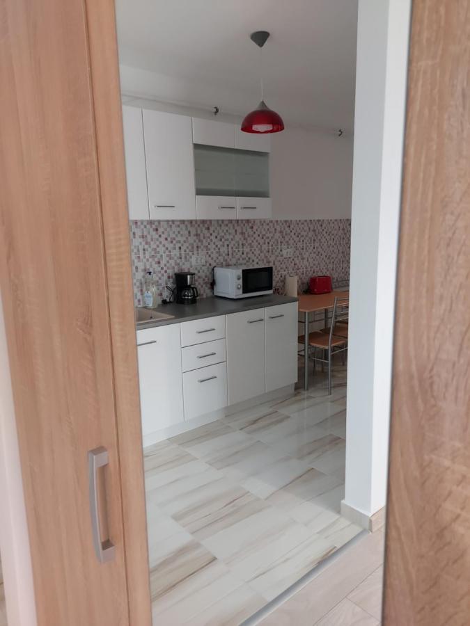 Apartament Bya Brown Valea Lupului  Zewnętrze zdjęcie